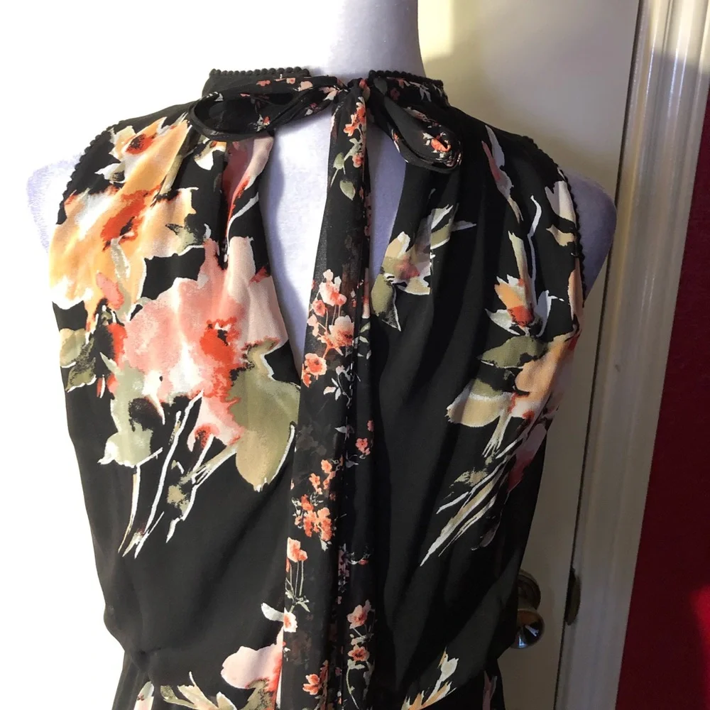 White House Black Market Maxi High-Low Sleeveless Floral Dress - Picture 8 of 12